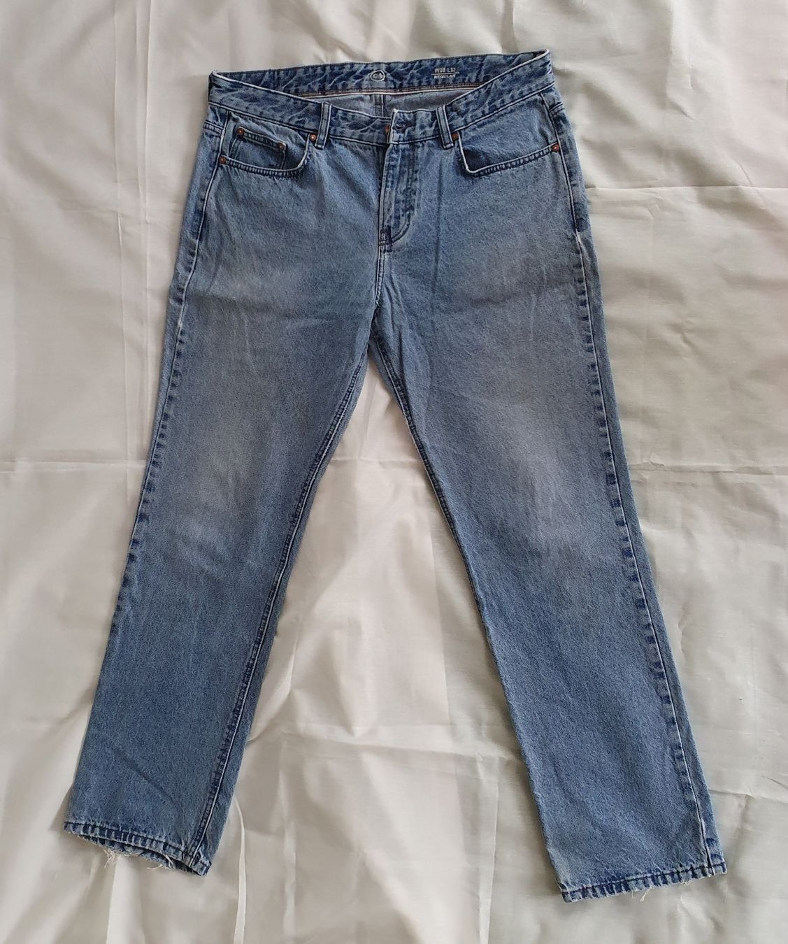 C&A Jeans: Jeans regular – Usato da Le Mont-sur-Lausanne venduto da vda_vrs6