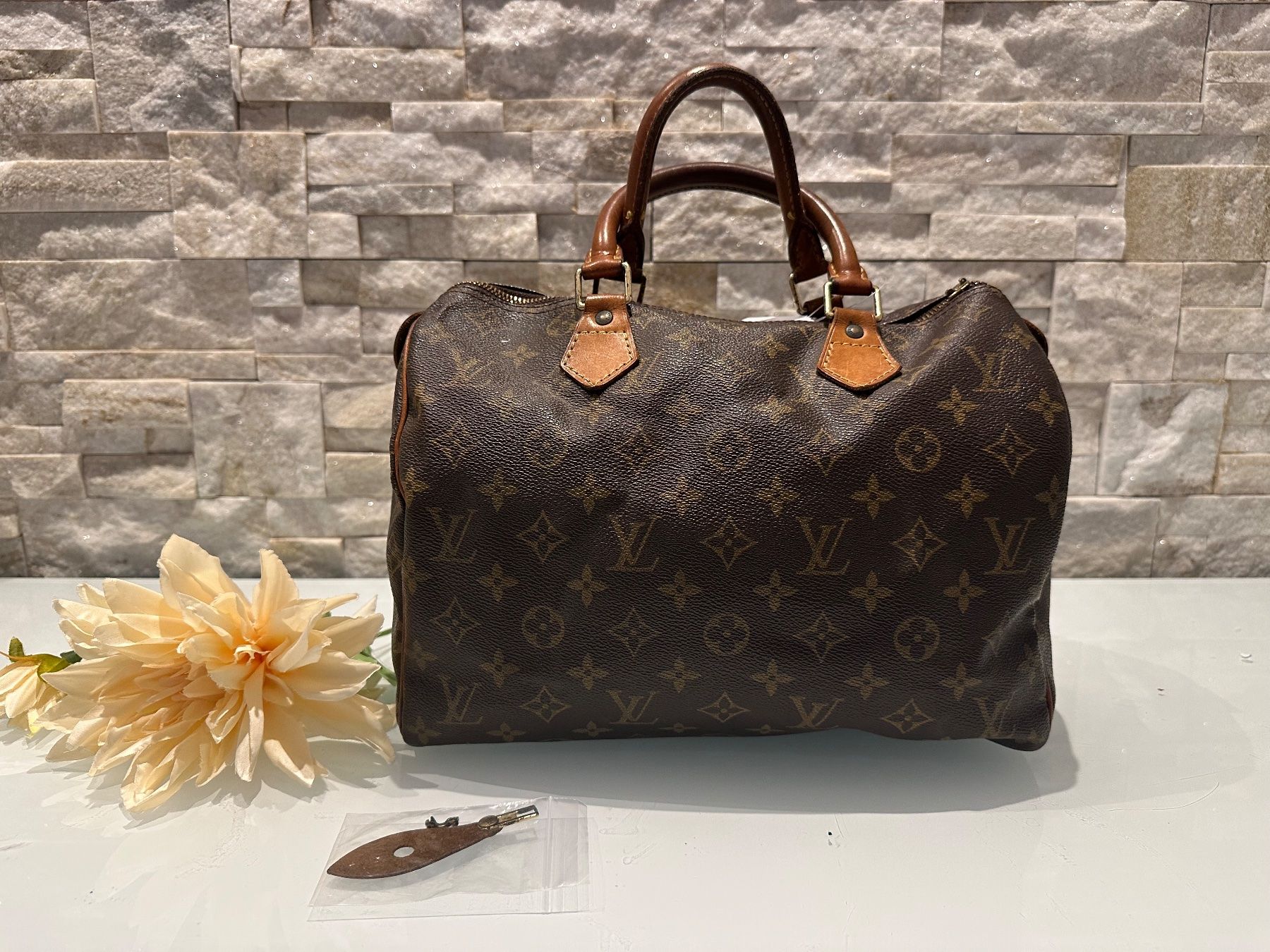 Louis Vuitton Borse da donna: Louis Vuitton Speedy 30 Canvas Nr. 940 – Usato da Hittnau venduto da LuxAndMore 2