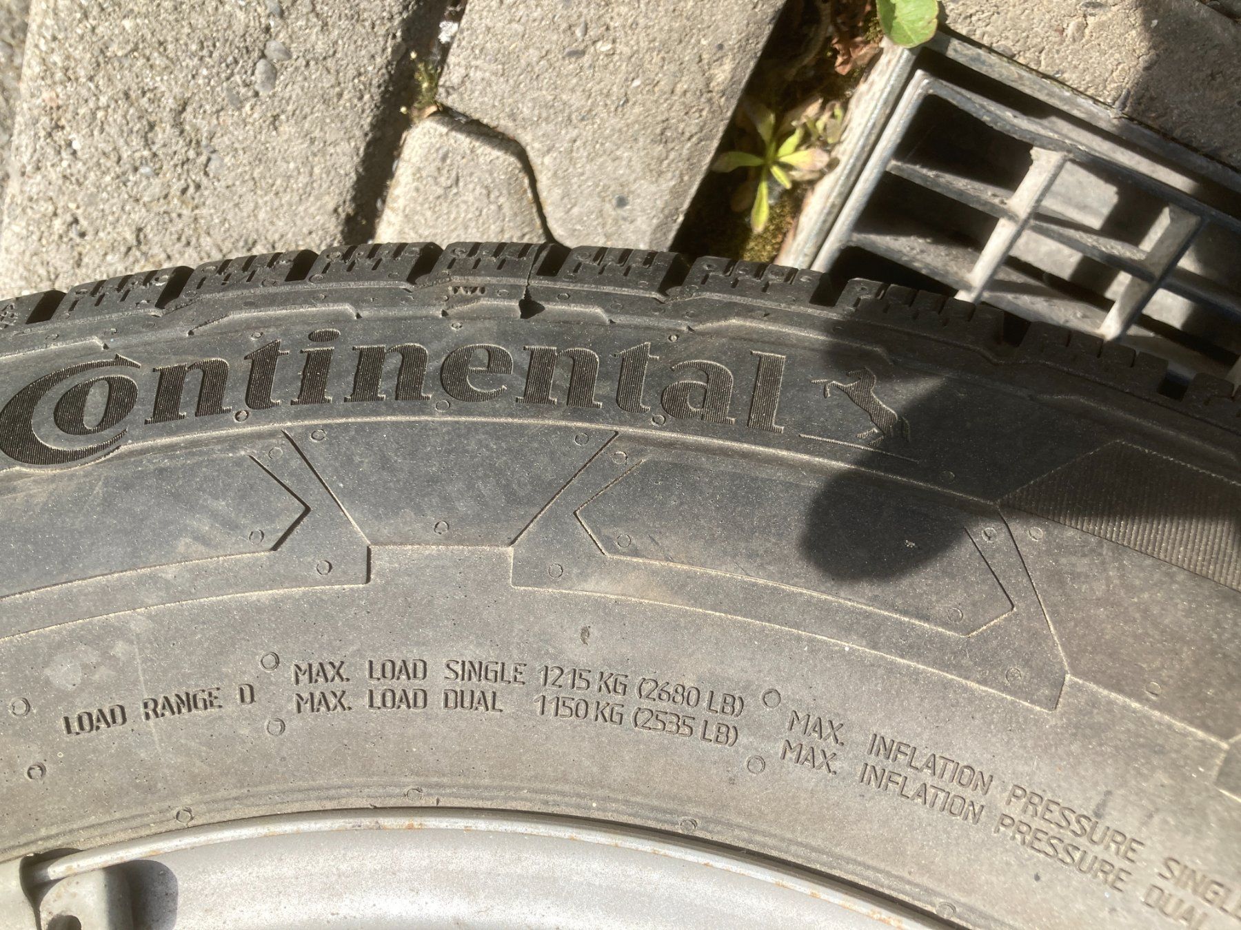 Volkswagen Pneumatici & Ruote complete: VW Crafter Ersatzrad 235/65R16C – Usato da Cham venduto da WB2223 4