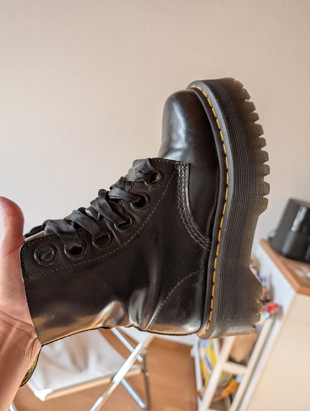 Dr. Martens Damenschuhe: Dr Martens Jadon, lacets satin – Neu (gemäss Beschreibung) aus Yverdon-les-Bains von yaya_1978