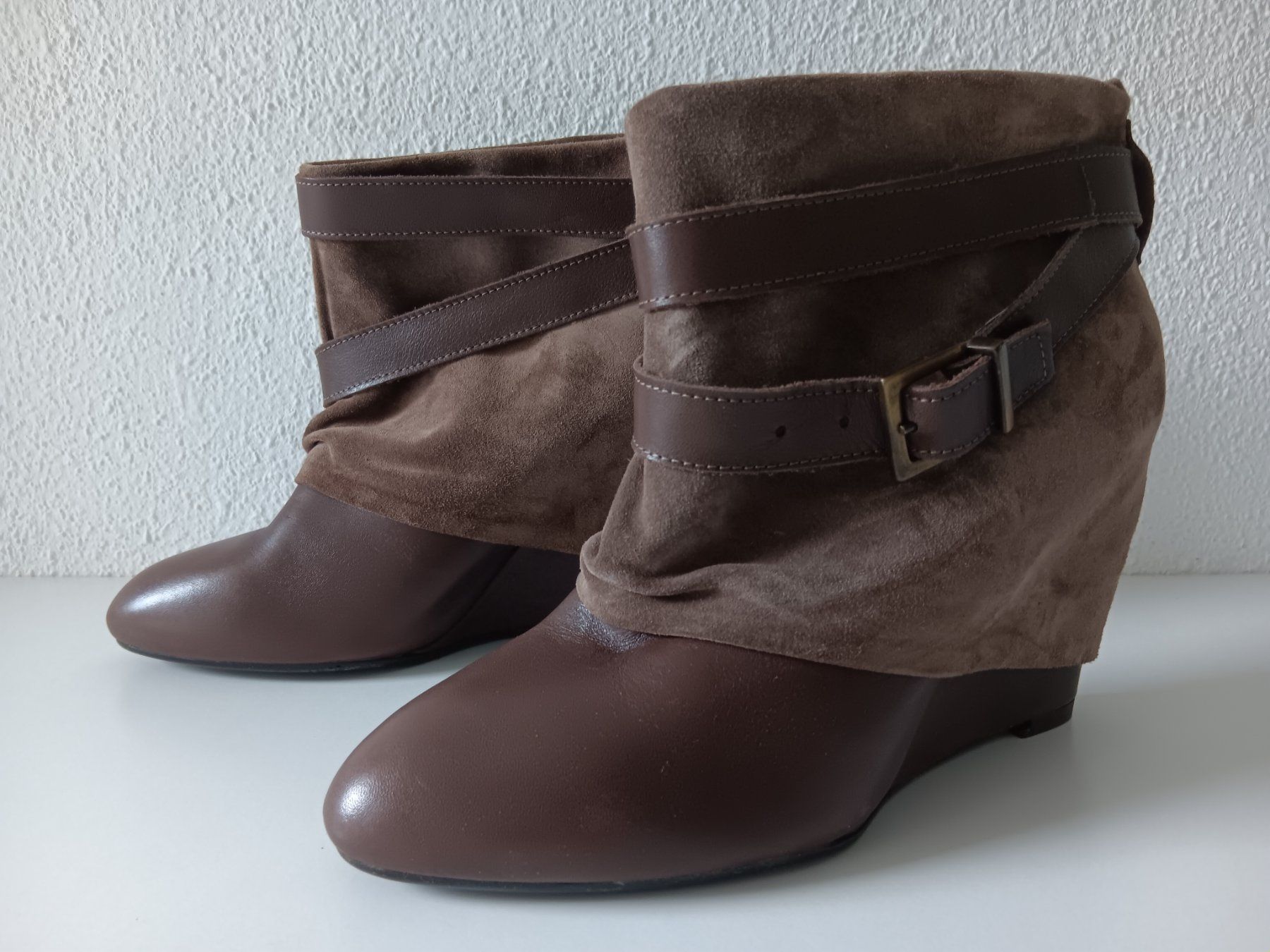 Scarpe da donna: LA SCARPA Bottines / Stiefeletten pointure / Nummer 40 – Usato da Cossonay-ville venduto da Super-Price-Quality 2