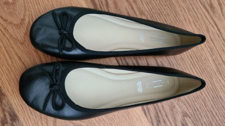 Schwarze Ballerina von 5th Avenue, Gr. 42, Leder NEU