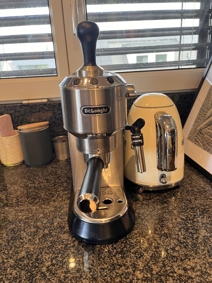 De'Longhi Macchine per caffè & Macchine per espresso: Delonghi Delicia neuwertig – Usato da Hochdorf venduto da sir_h5rt 1
