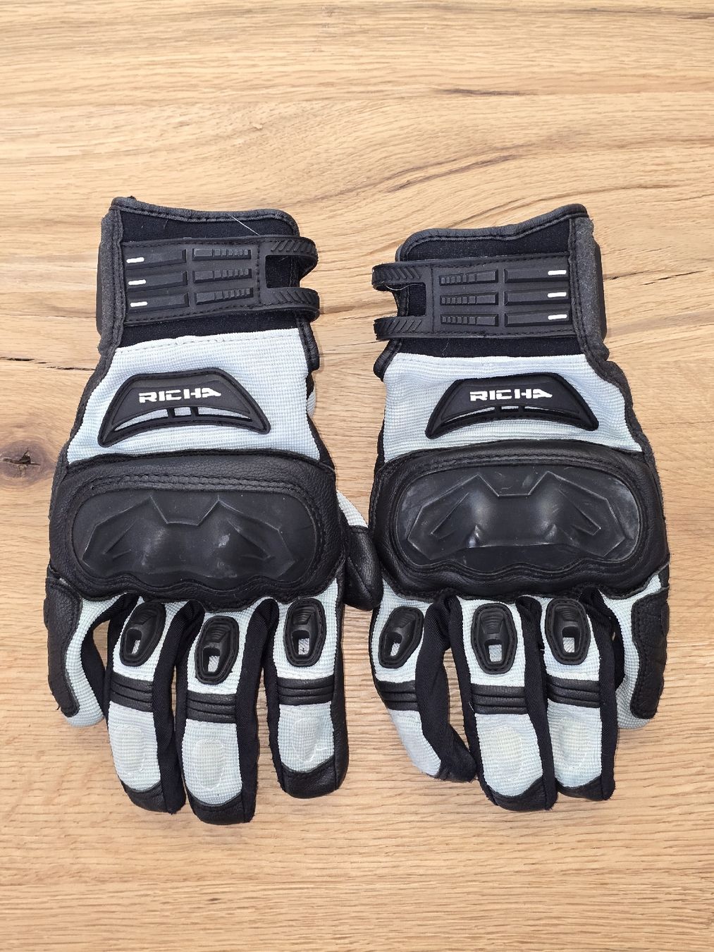 Handschuhe & Handstulpen: Motorradhandschuhe Richa Evolution schwarz grau Grösse M – Gebraucht aus Altendorf von Tini23