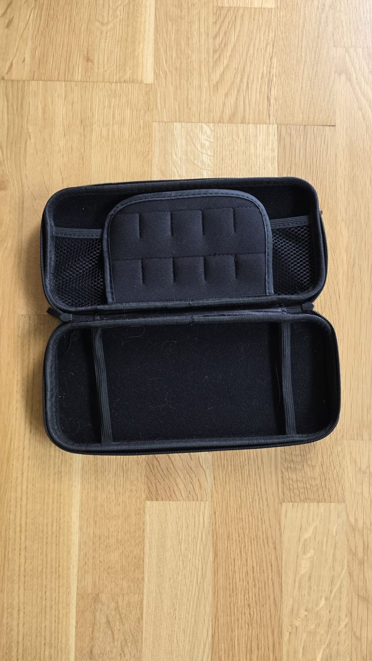 Nintendo Custodie protettive: Original Nintendo Switch Transporttasche – Usato da Nussbaumen AG venduto da Stoekli 1