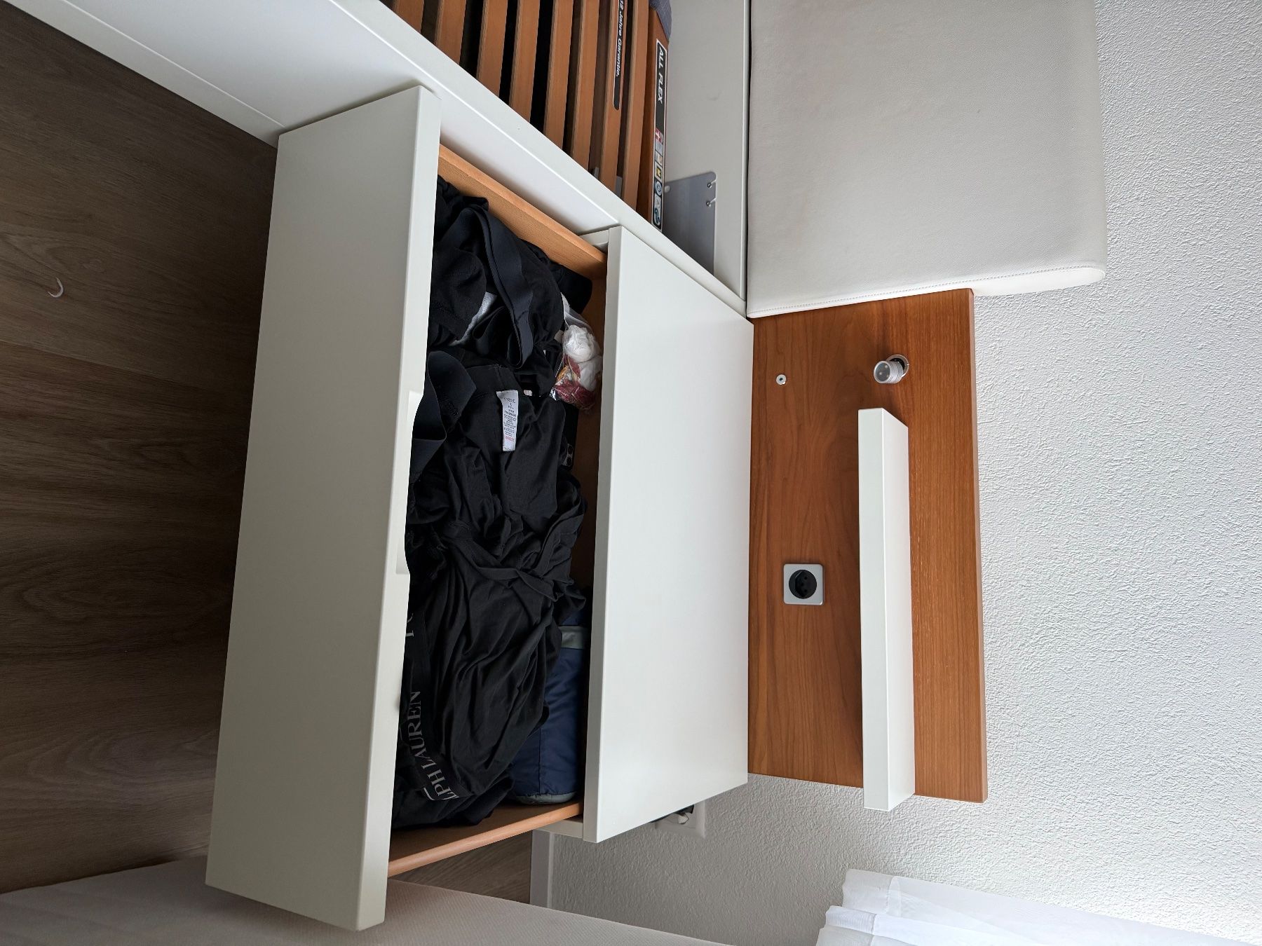Hülsta Letti: Hülsta King Size Bed – Usato da Oberglatt ZH venduto da Sale12 3