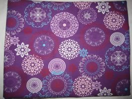 Baumwollstoff lila m. weiss, rose, türkis Mandala