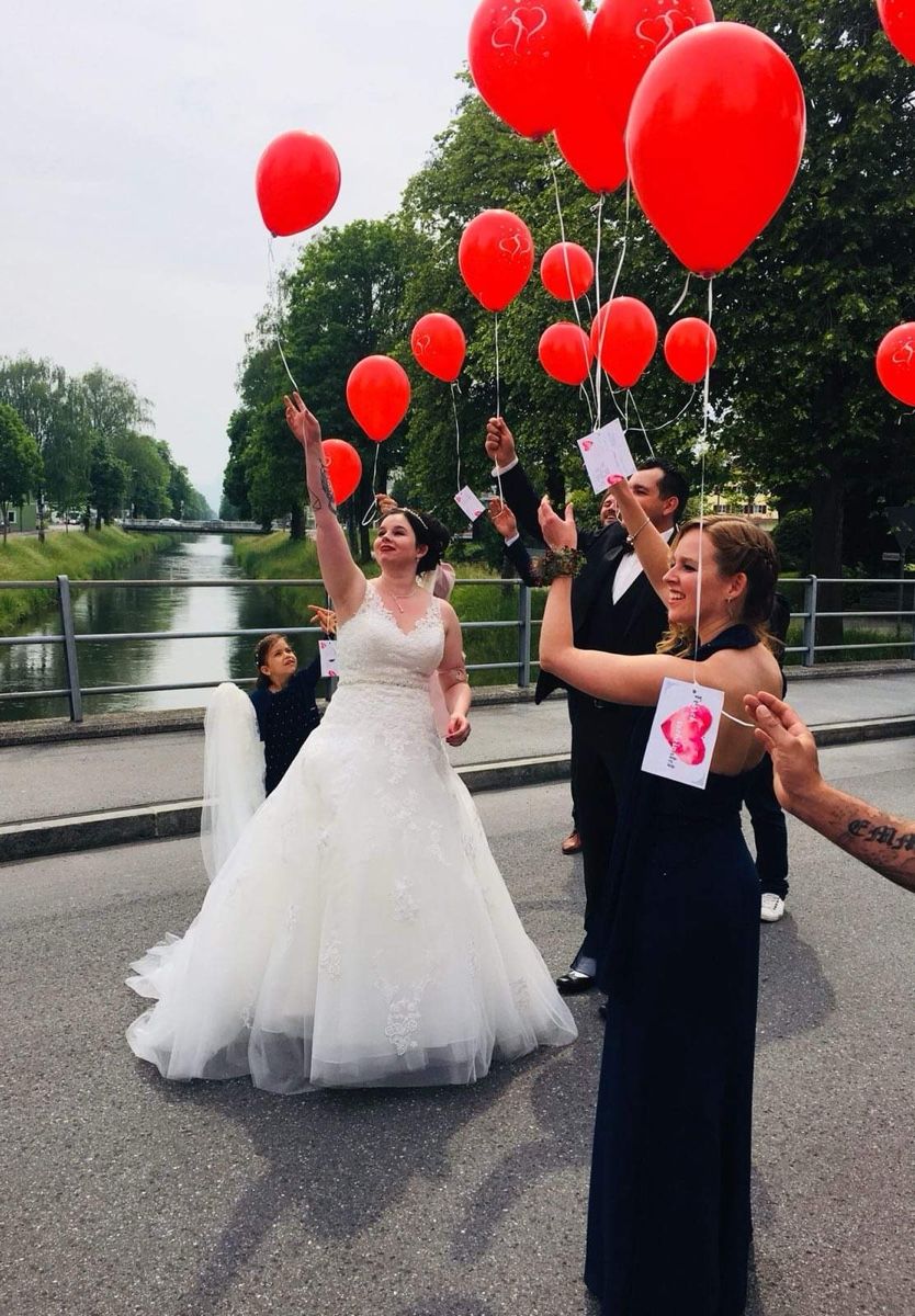 Kleider: Hochzeitskleid – Gebraucht aus Widnau von ser_6wmc