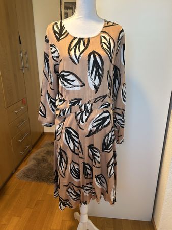 Traumhaftes Kleid Modal Gr 42