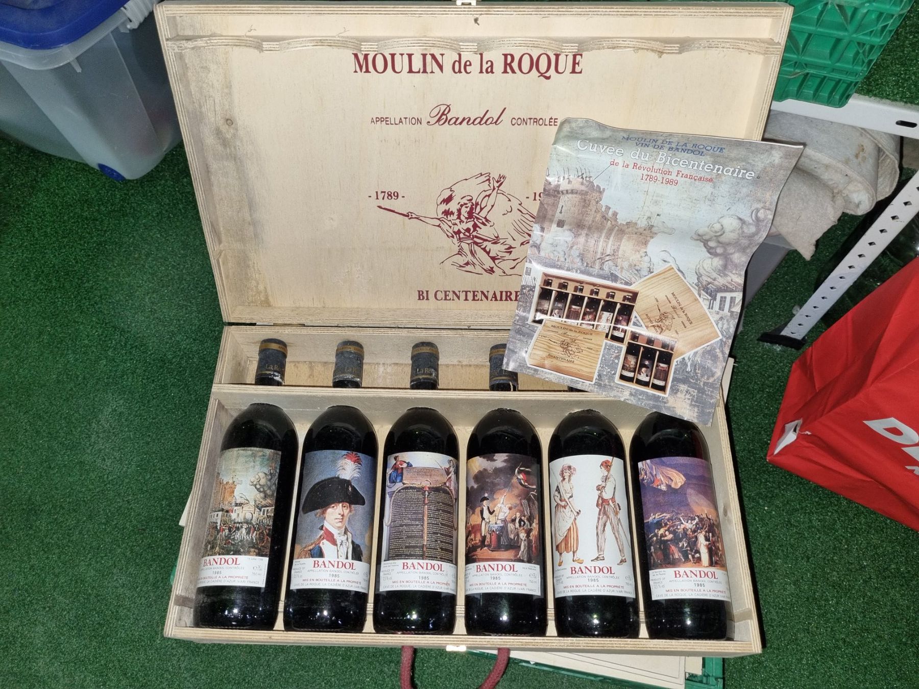 Vino: Rotwein Bandol – Nuovo e nell'imballaggio originale da Balgach venduto da Brudix_10