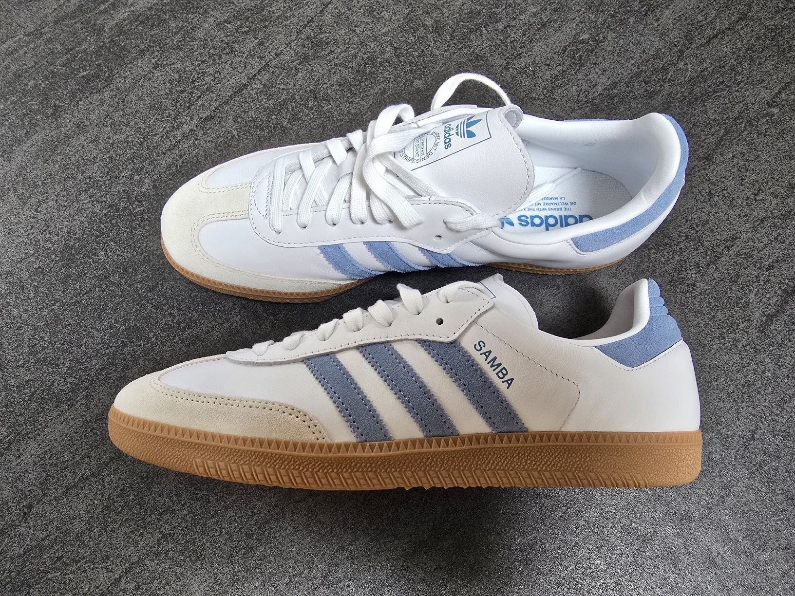 Adidas Scarpe da uomo: Neue Adidas Samba der Grösse 44 2/3 – Nuovo (secondo la descrizione) da Embrach venduto da Flyroebi 1