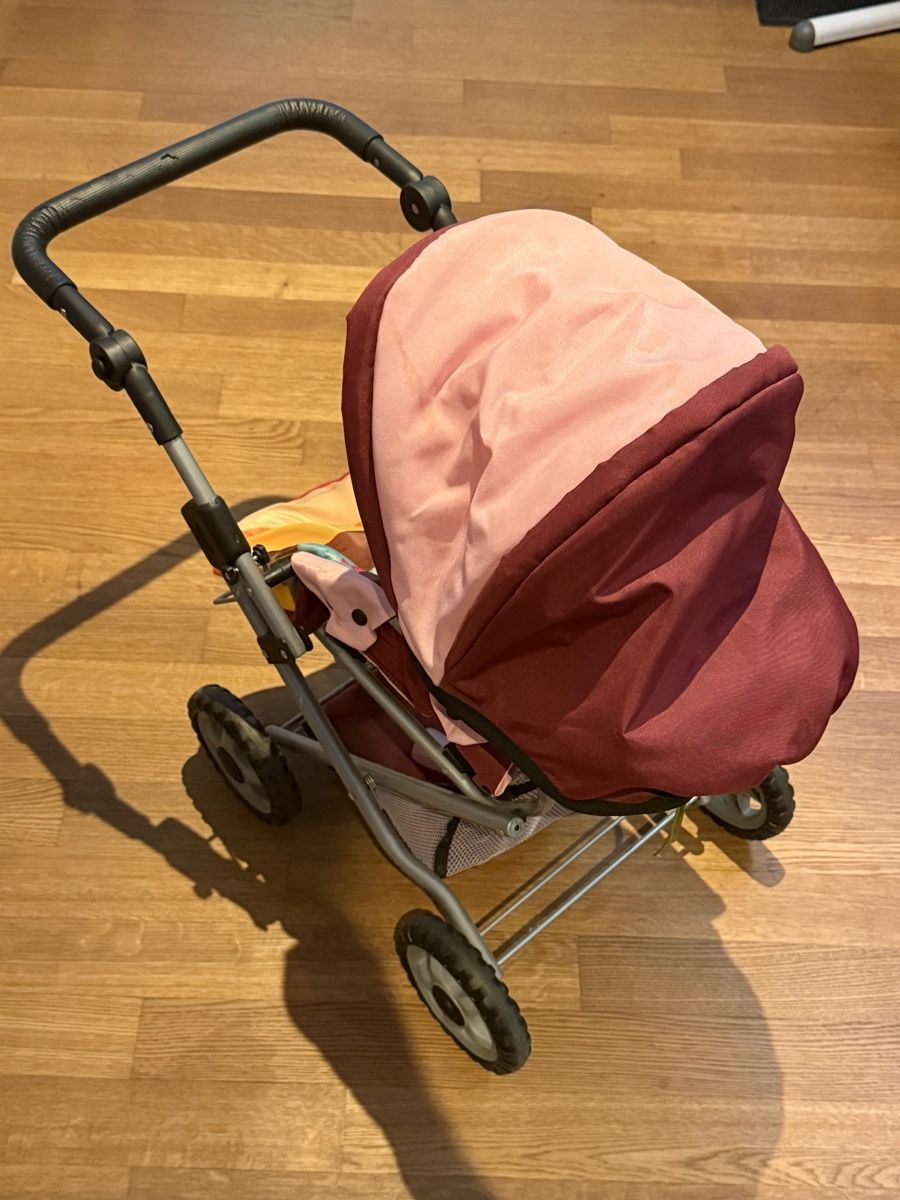 Puppenwagen: Puppenkinderwagen mit Regenbogen-Einsatz – Gebraucht aus Andelfingen von maisens 1