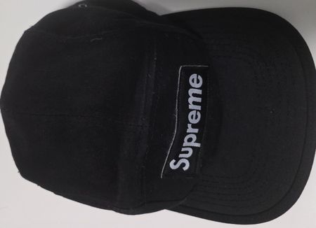 Casquette Supreme noire taille unique bon état