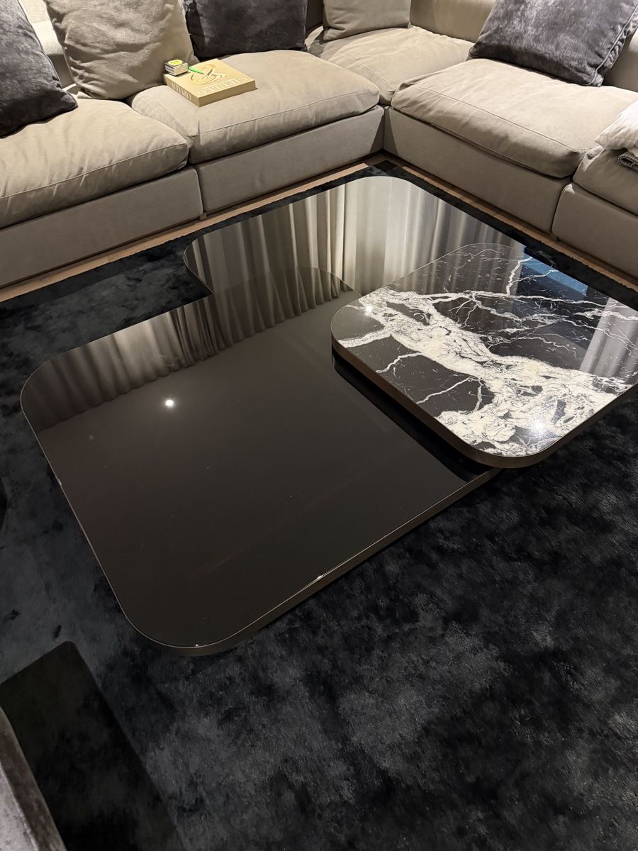 Classicon Tavoli: ClassiCon Bow Coffee Table – Usato da Zumikon venduto da patrick151 2