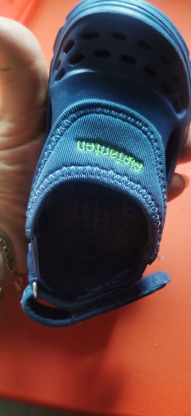 Elefanten Scarpe per ragazzi: Crocs / Sommer Schuhe Gr 22 – Usato da Winterthur venduto da Katyakaterina 3