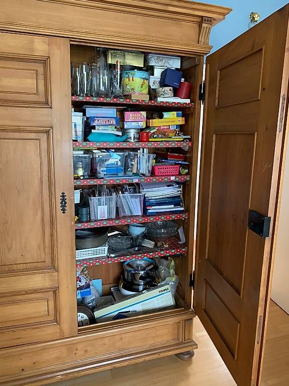 Armadi: Alter Schrank aus masiv Holz – Usato da Liestal venduto da redfive01 1