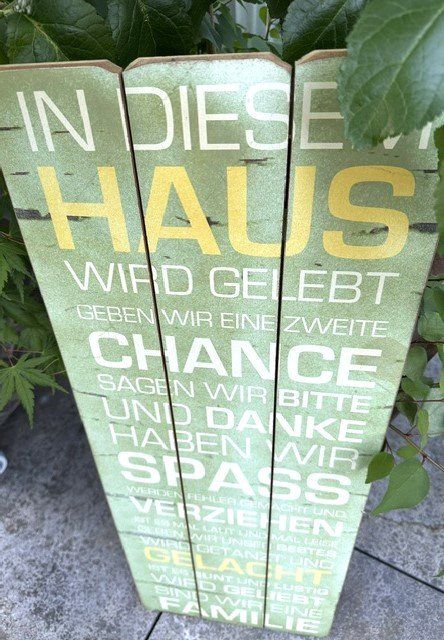 Foto & Immagini: toLLes HoLzbiLd – Usato da Winkel venduto da zeho 1