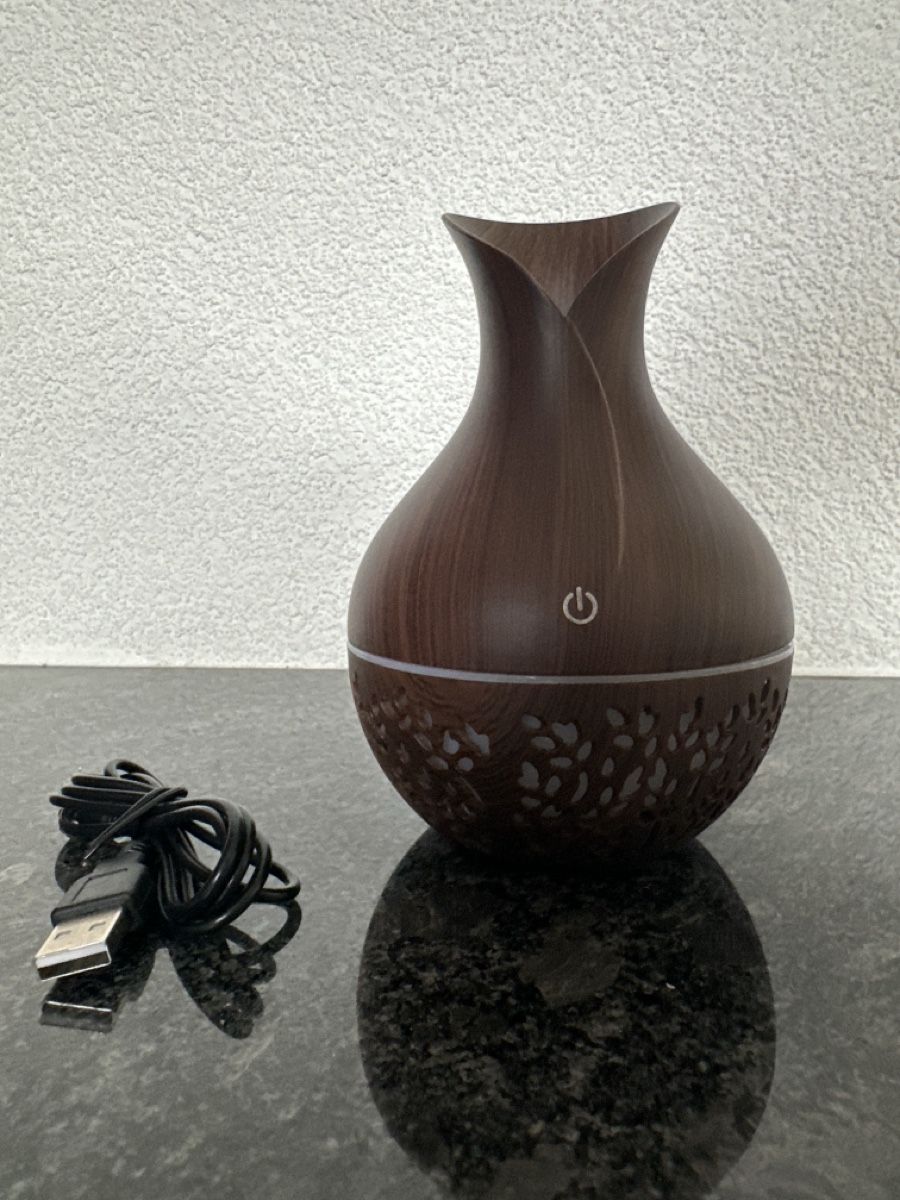 Diffusori di oli essenziali: Diffuseur aromathérapie – Nuovo e nell'imballaggio originale da Studen BE venduto da cha_fc5w