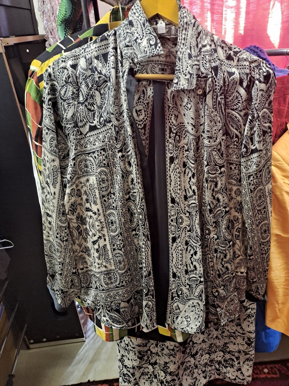 Chemisiers: Damen Bluse Langarm Print Grösse 40 – D'occasion à Zürich par Schoebi19 1