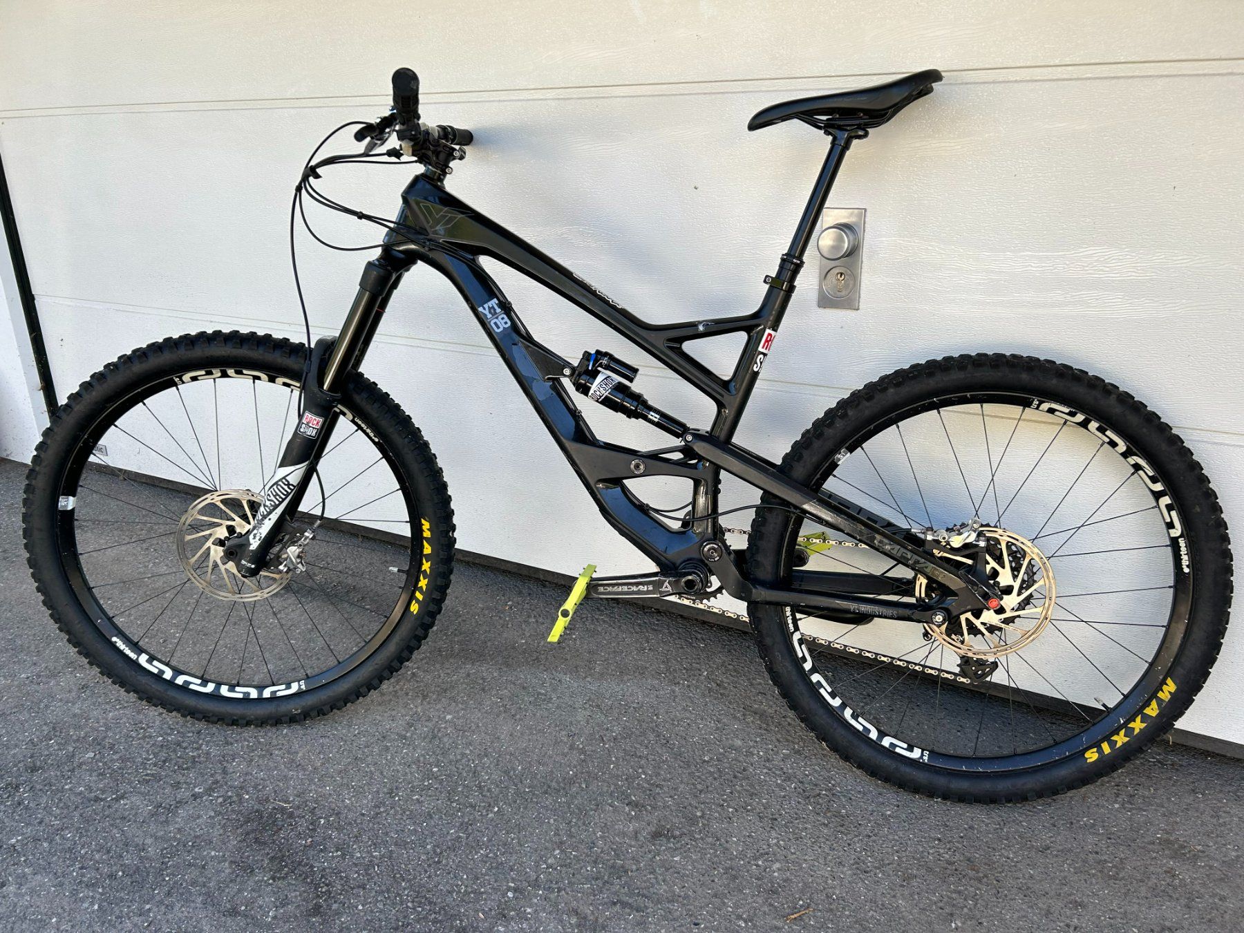 YT Velos: Mountainbike YT  Capra fully, Grösse L – Gebraucht aus Pont-la-Ville von grosidi