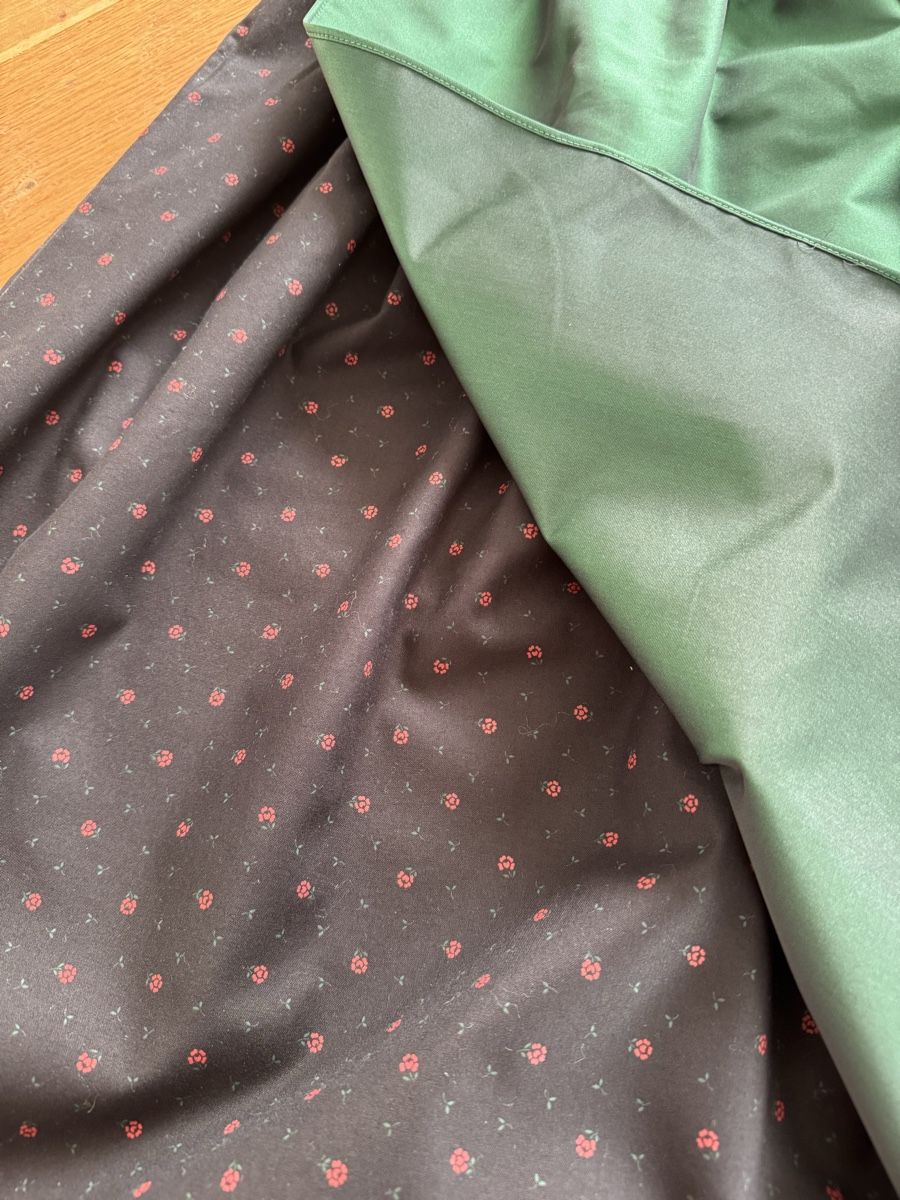 Robes: Dirndl Gössl – D'occasion à Saas im Prättigau par Holliwood 3