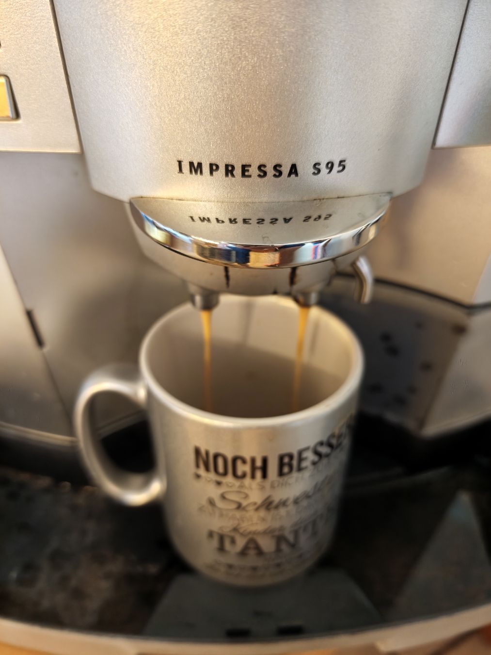 Jura Macchine per caffè & Macchine per espresso: Kaffeemaschine Jura Impressa S95 – Usato da Sarnen venduto da Laut_musik 1