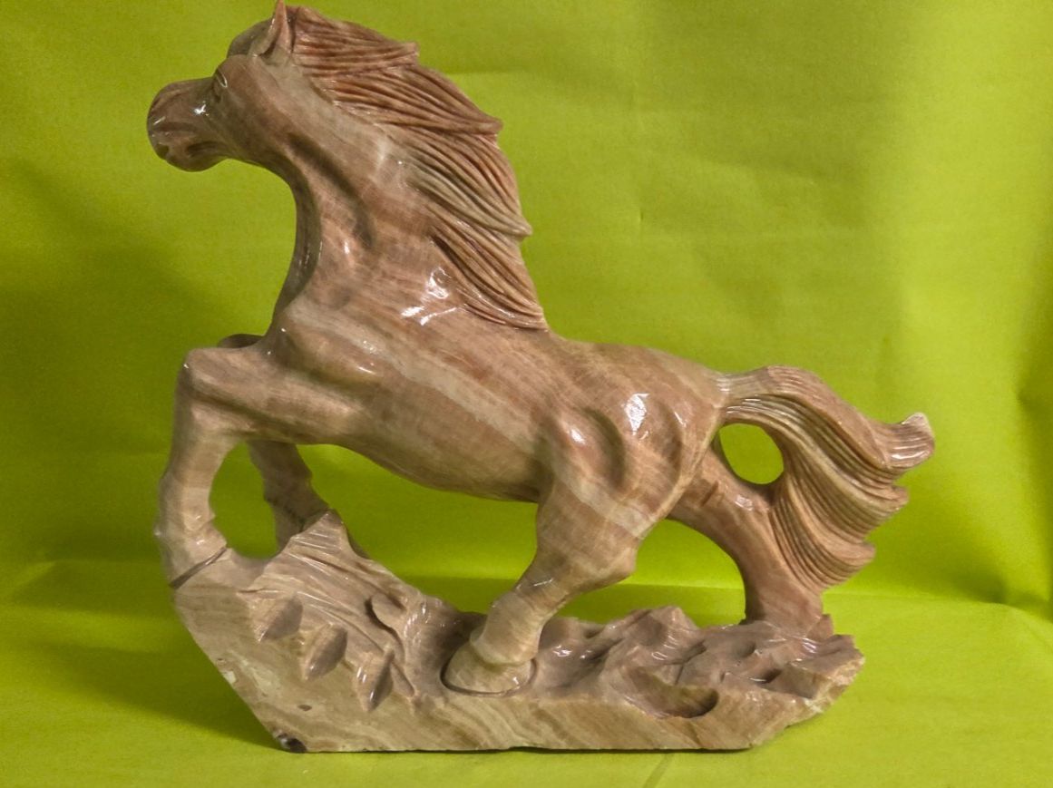 Sculture & Statue: Pferd 35cm aus Marmor – Nuovo (secondo la descrizione) da Roggliswil venduto da Mabelco 1