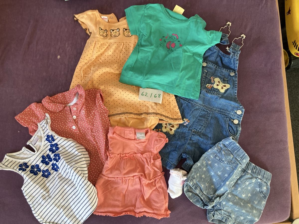 Lotti & Set di vestiti: Kleiderpaket Grösse 62/68 Mädchen – Usato da Wiler b.Utzenstorf venduto da Verkauf333 3