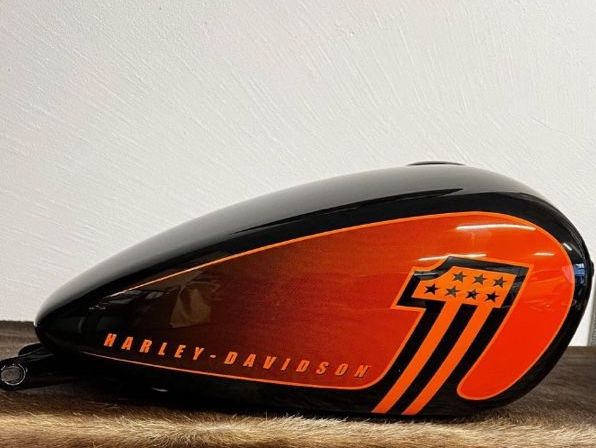 Harley-Davidson Accessori per altri veicoli: Harley Davidson Tank – Nuovo (secondo la descrizione) da Gersau venduto da 2mali4