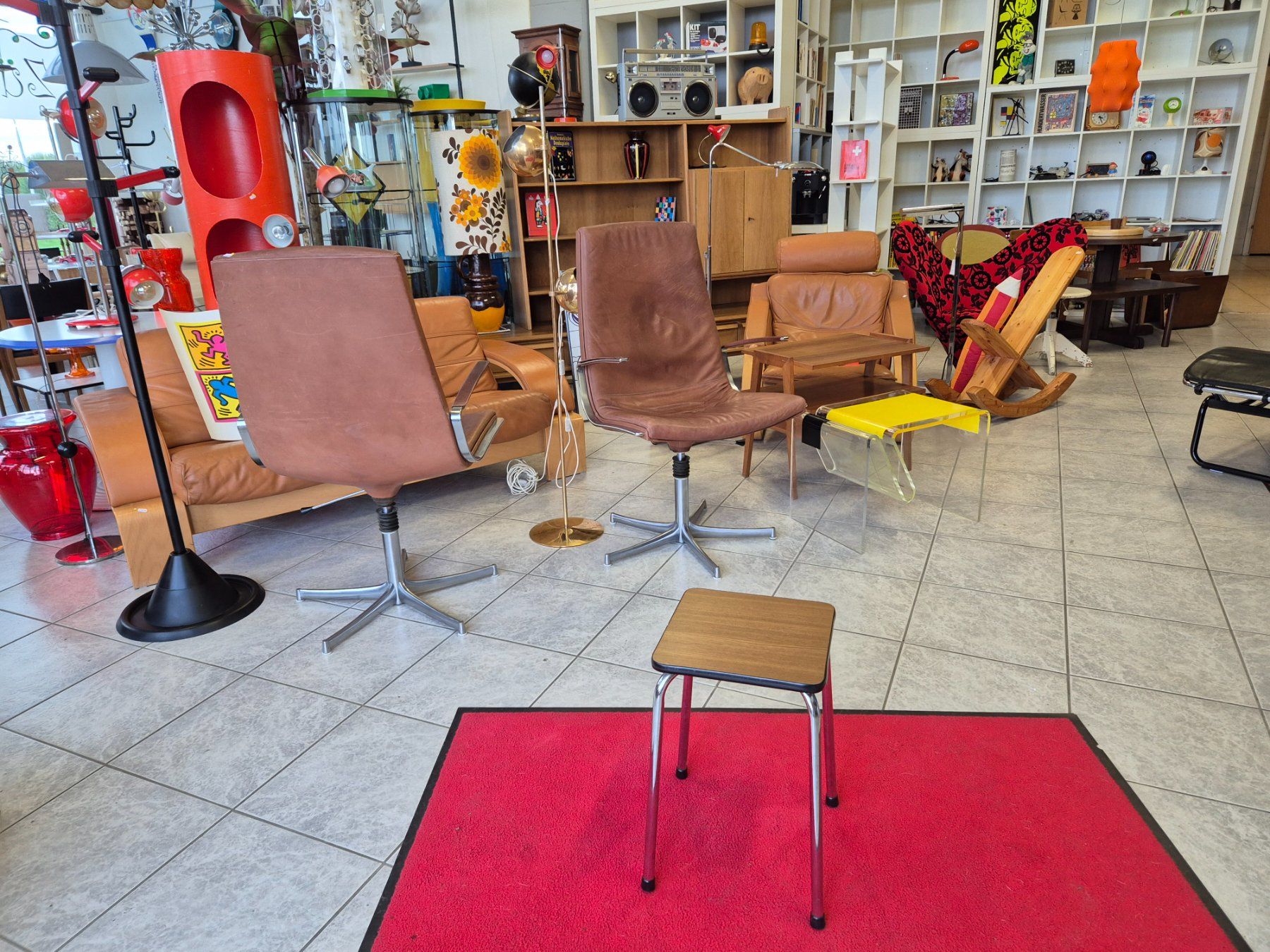 Hocker: 1970 Kelco braun Küchenhocker Tabouret Schemeli Hocker Stool – Gebraucht aus Nottwil von Wondewa-Shop 9