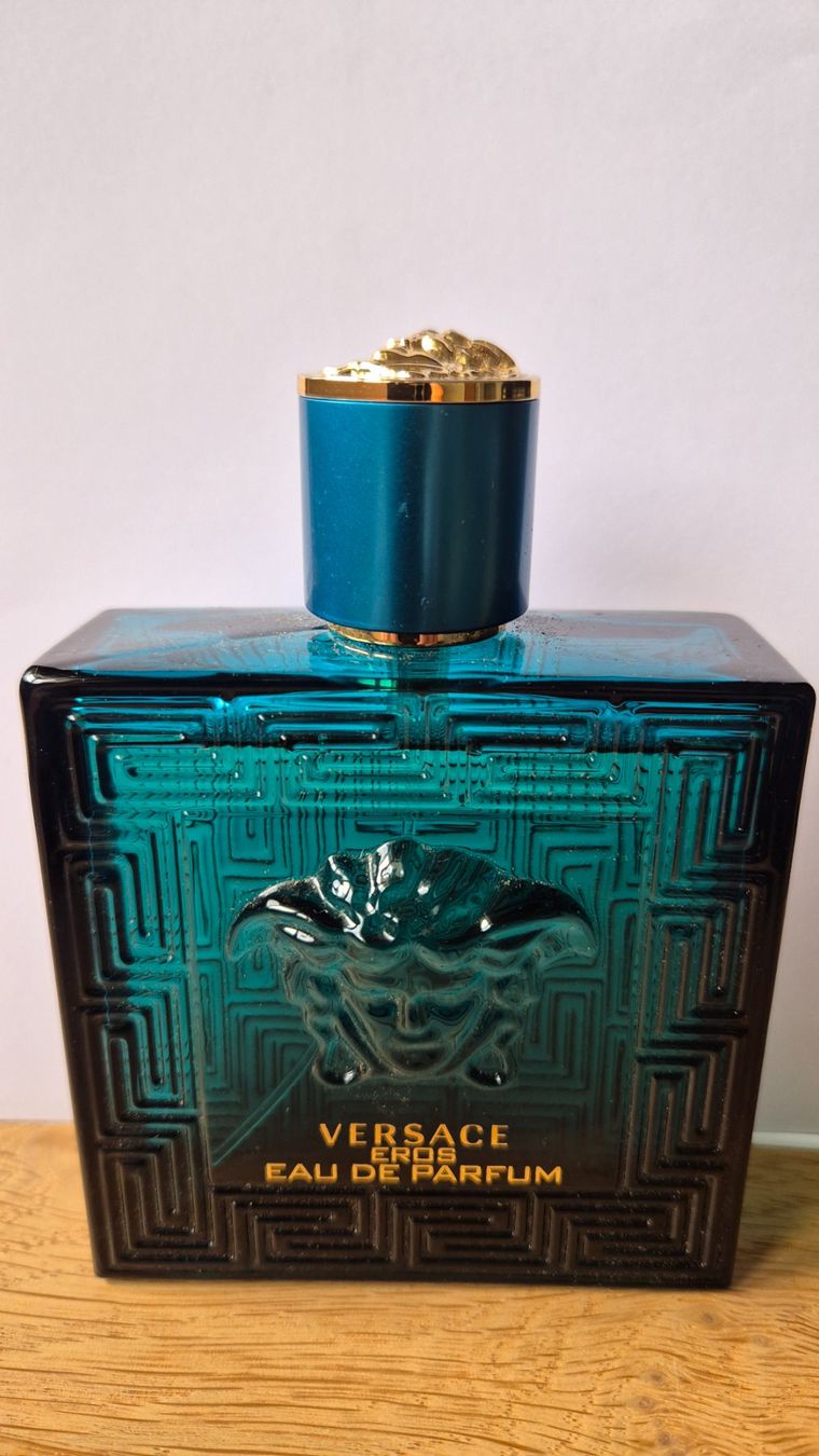 Versace Profumi & Eau de Toilette: Versace Eros (Eau de Parfum) 100ml – Nuovo (secondo la descrizione) da Wikon venduto da Overspeed