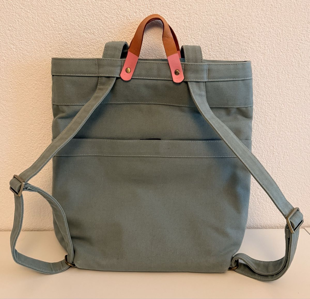 Ta Tha Ta Zaini: Tasche Marke T.A.T.H.A. T.A. Canvas mint Rucksackfunktion gu – Usato da Arch venduto da bir_7kmt 2
