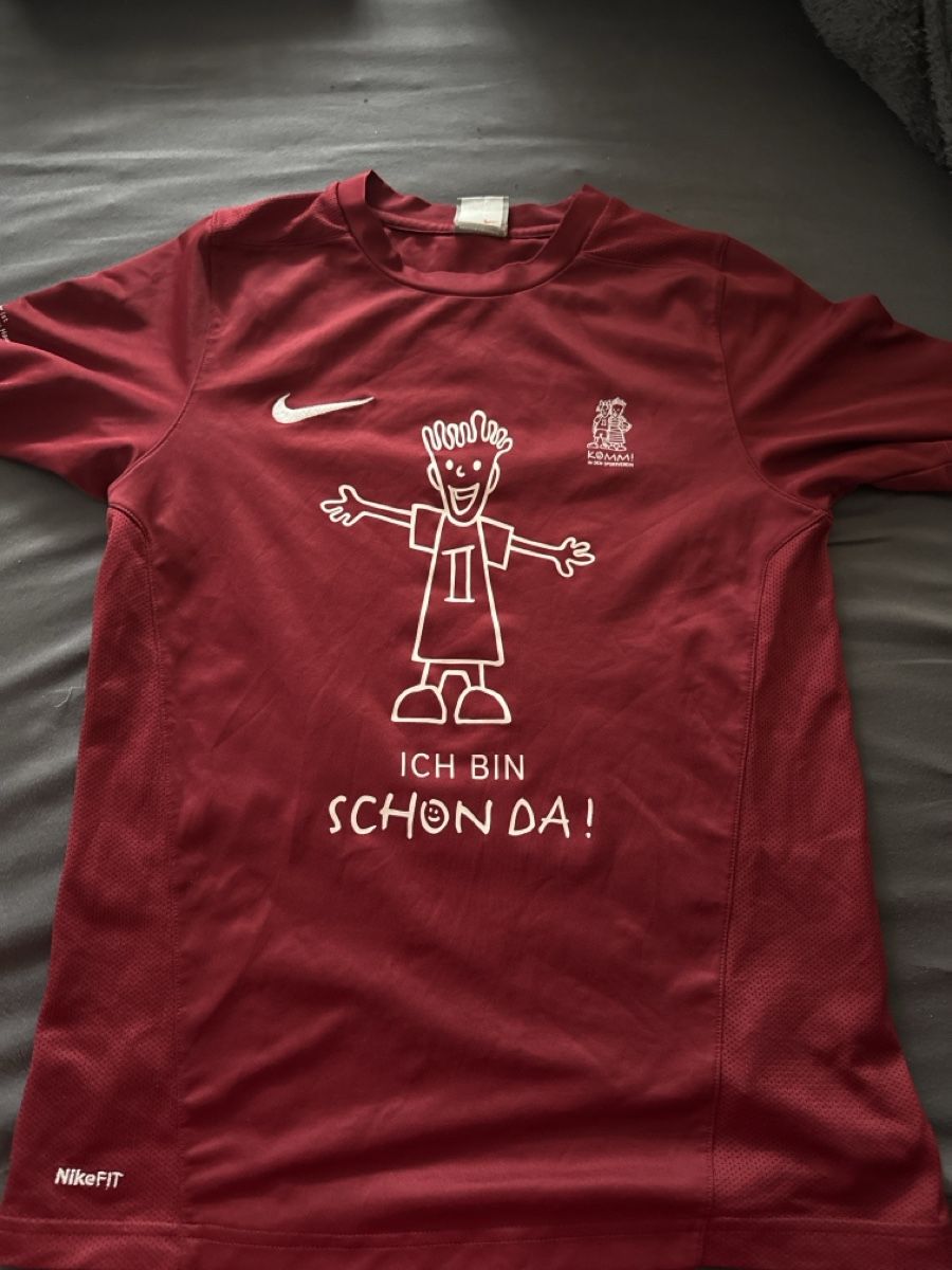 T-shirt: nike shirt – Usato da Rudolfstetten venduto da sea_5pw7