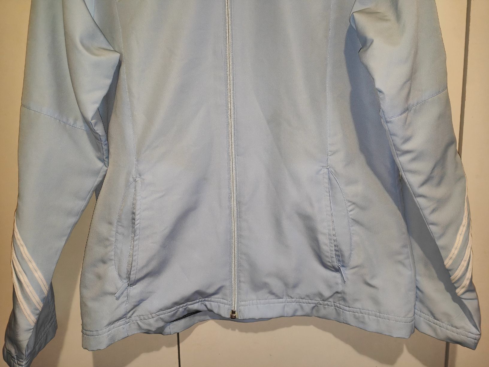 Adidas Giacche: adidas Climalite Damen Jacke Gr. L Hellblau – Usato da Rothrist venduto da SiddharthaMoon 4