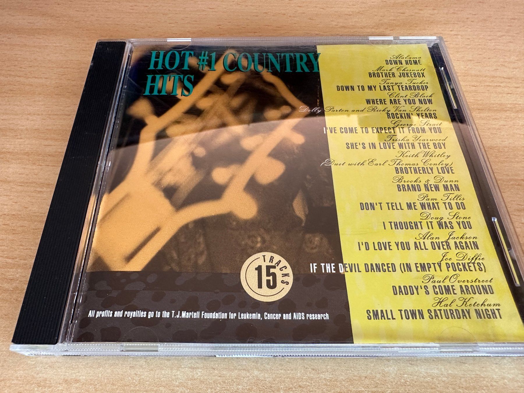 CDs: Hot #1 Country Hits – Gebraucht aus Rikon im Tösstal von Alpenmutz