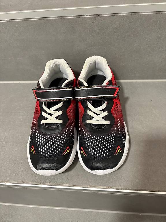 Scarpe per ragazzi: Basket en T36  – Usato da Semsales venduto da lor_2lvn 1