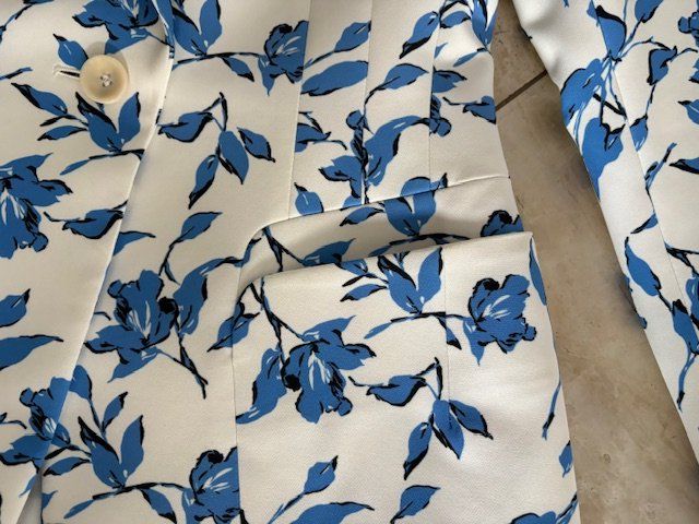 Escada Giacche: traumhaft schöner Escada Blazer in Grösse 34 – Nuovo (secondo la descrizione) da Triesenberg venduto da happy-you 1