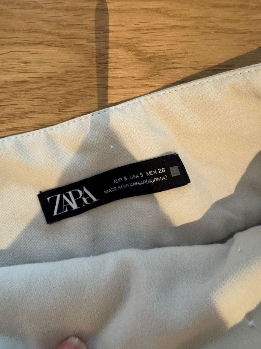 Hosen: Zara Hose, Beige, Grösse S, Neuwertig – Gebraucht aus Hinwil von YPMK61 1