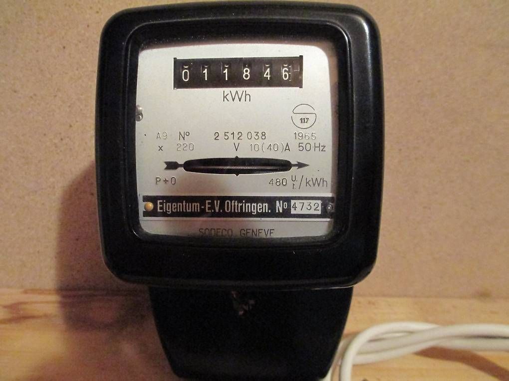 Stecker: Elektro Zählwerk  – Gebraucht aus Riehen von dipus 1