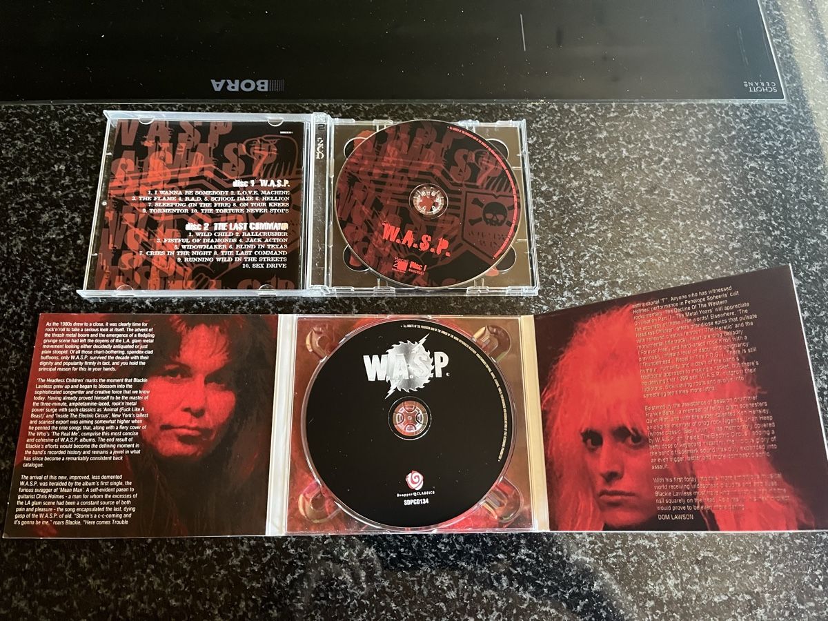 CD: WASP CDs 2 Stück – Usato da Schiers venduto da and_txz8 1