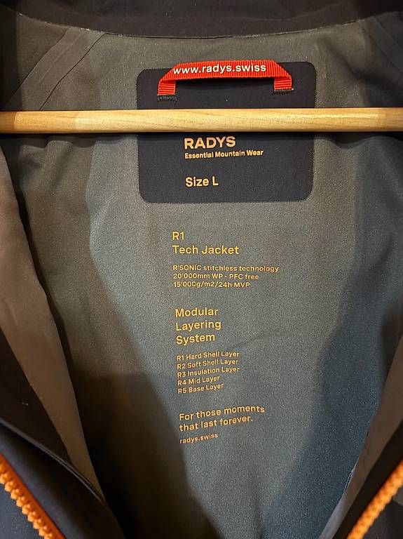 Giacche: Radys R1 Tech Jacket (fast neu), Grösse L – Usato da Appenzell venduto da koemarc 1