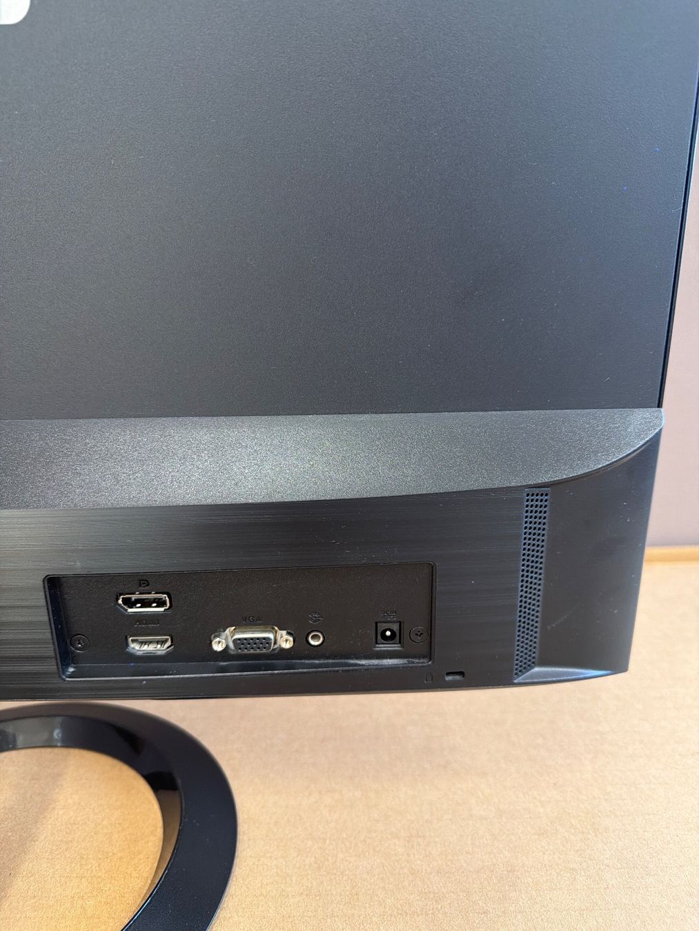 Asus Monitore: ASUS VZ249Q 23.8" Monitor – Gebraucht aus Dietlikon von ComdatAG 6