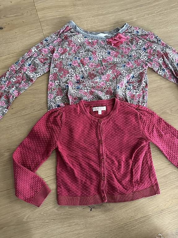 Lotti & Set di vestiti: Pullover Set inkl. Strickjacke 122 – Usato da Buchrain venduto da eule2109 3