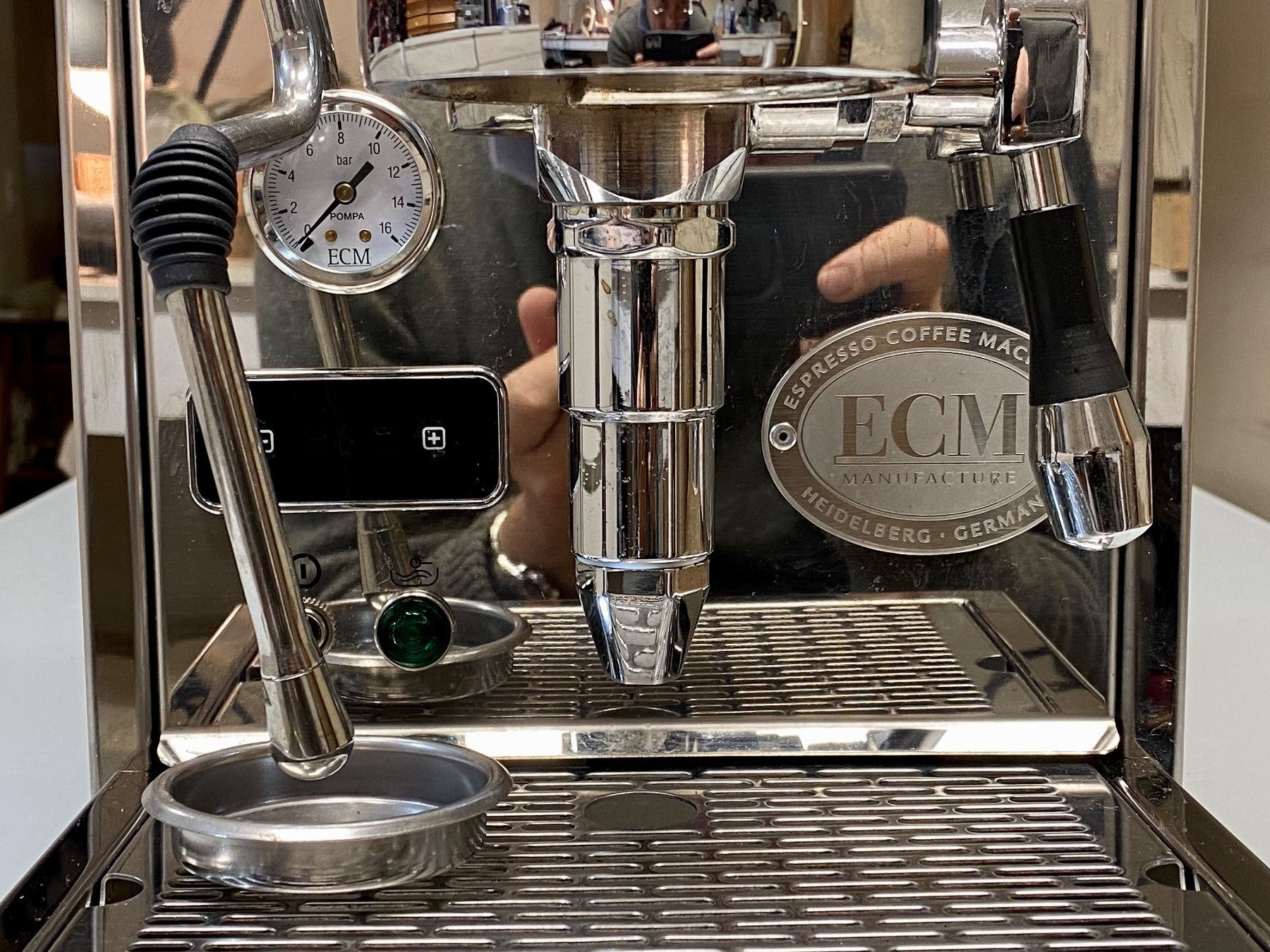ECM Manufacture Machines à café & Machines à expresso: ECM CLASSIKA PID ESPRESSO MASCHINE – D'occasion à Morcote par swissmontre 7
