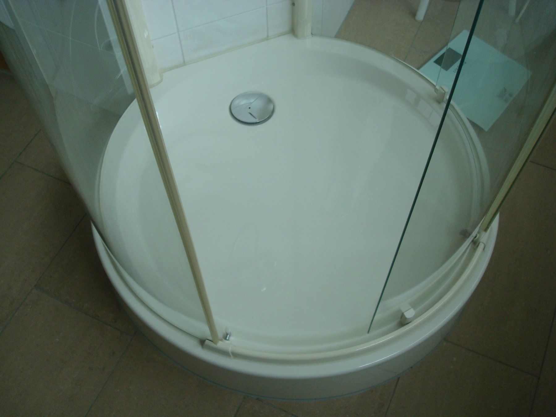 Docce: Dusche Koralle Wandmodell Orbis Plus – Usato da Riehen venduto da Baerewaegli 3