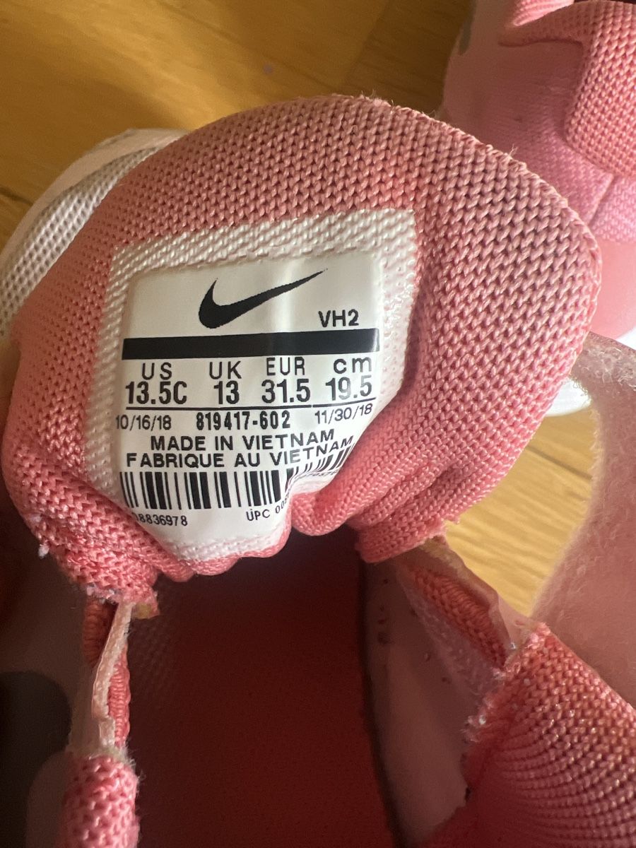 Nike Scarpe per ragazze: Nike Revolution 3 Mädchen Turnschuhe Gr. 31.5 – Usato da Zürich venduto da Salsera79 5