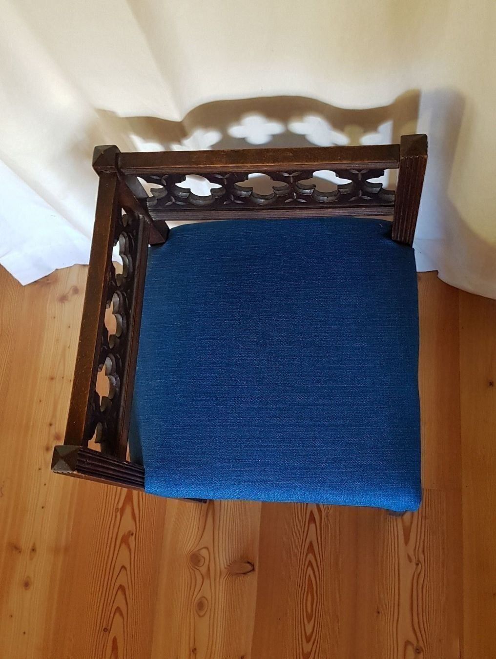 Sedie: Eckstuhl aus dunklem Holz – Nuovo (secondo la descrizione) da Dielsdorf venduto da Eleanor_Dude 3