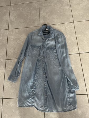 H&M Jeanskleid Gr. M, hellblau, Top Zustand für Herbst!