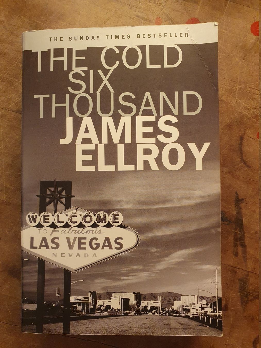 Libri: The Cold Six Thousand - James Ellroy – Usato da Zürich venduto da loosebone