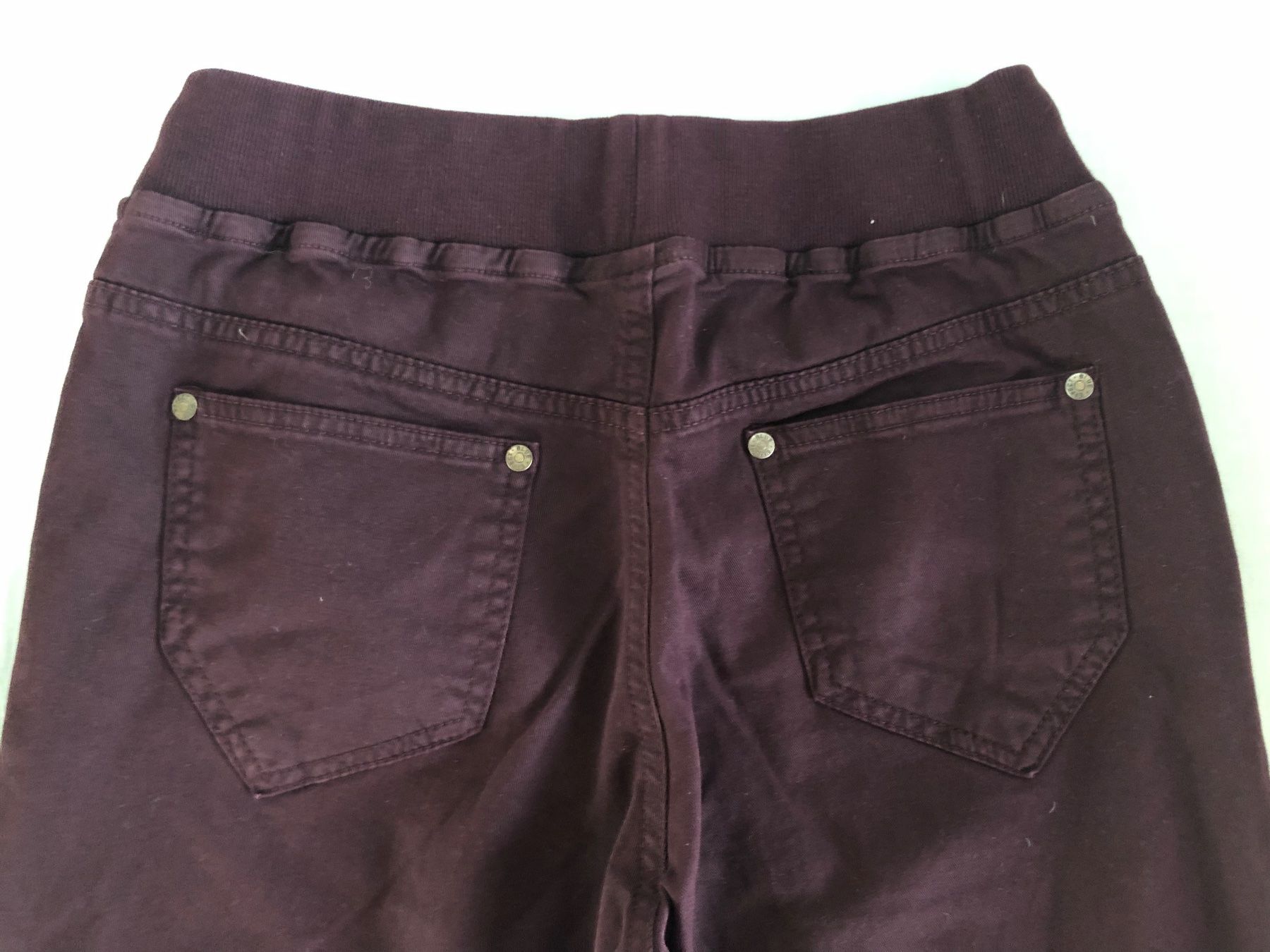 Pantaloni: Pantalon style jogging taille 164 – Nuovo (secondo la descrizione) da Le Crêt-p-Semsales venduto da staglione69 1